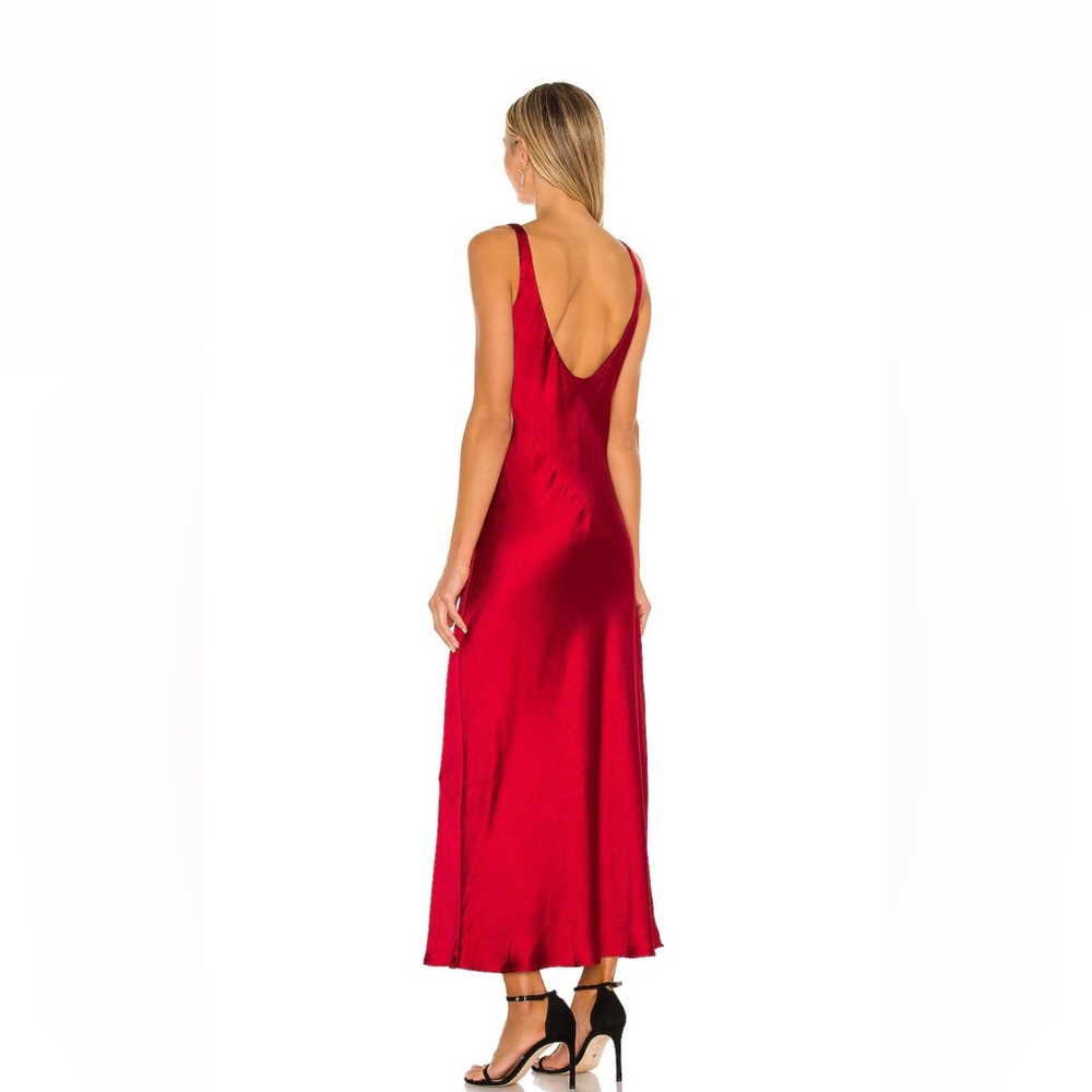 Red satin dress - Picture 2 of 2